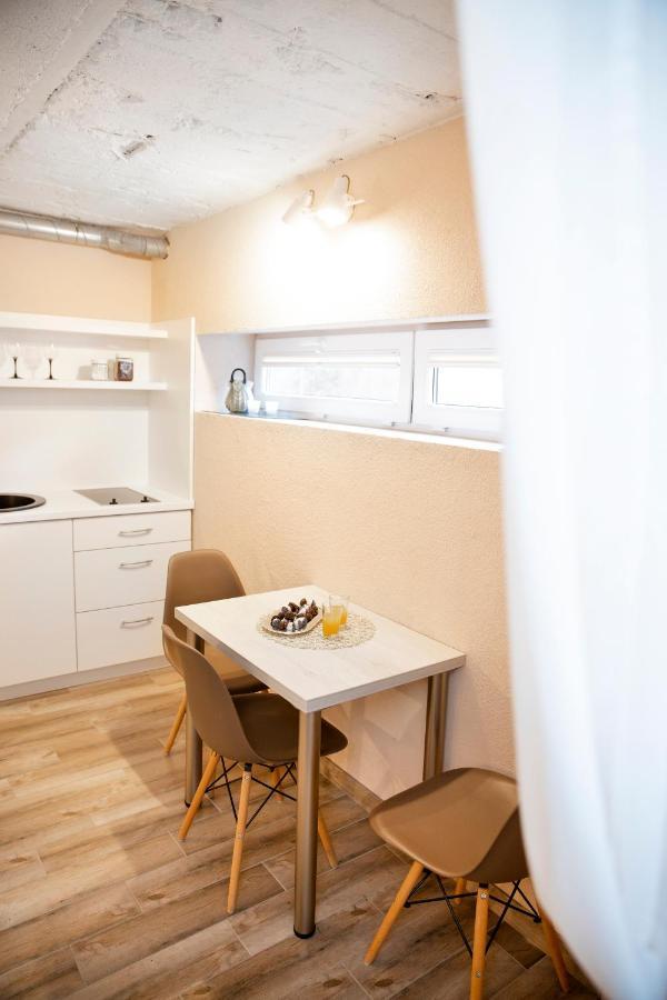 Apartment In Garage With Free Parking Каунас Екстериор снимка