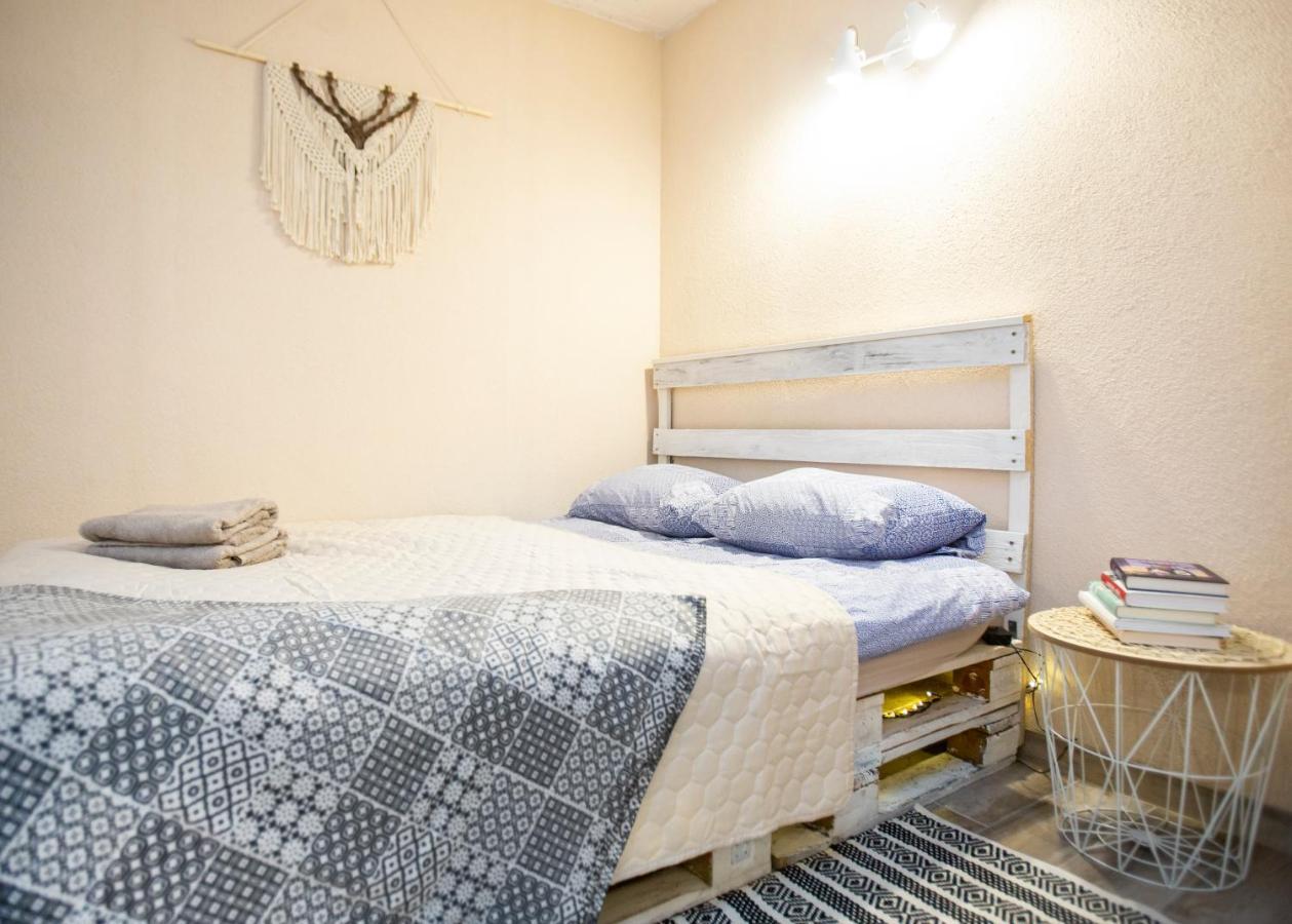 Apartment In Garage With Free Parking Каунас Екстериор снимка