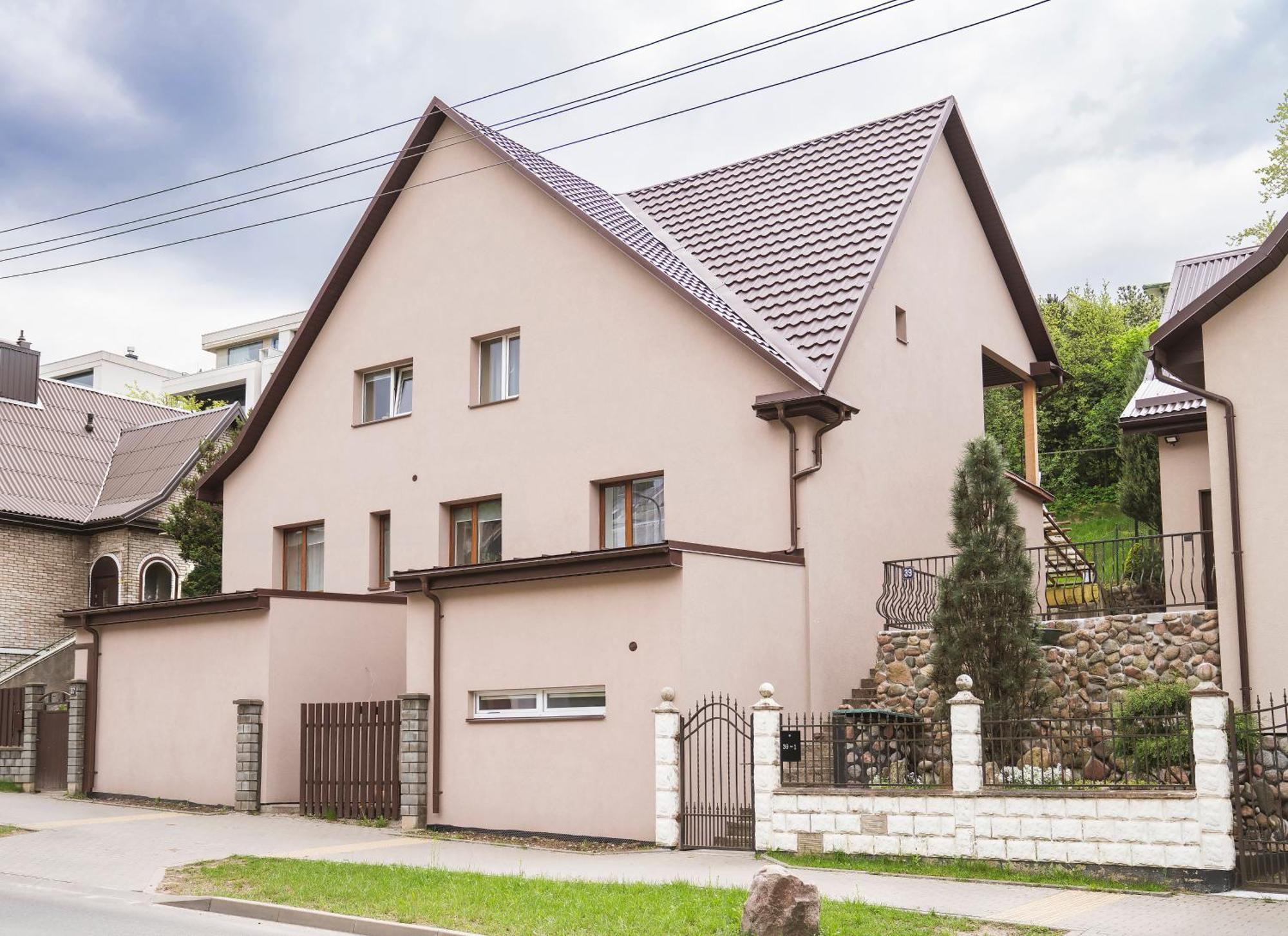 Apartment In Garage With Free Parking Каунас Екстериор снимка